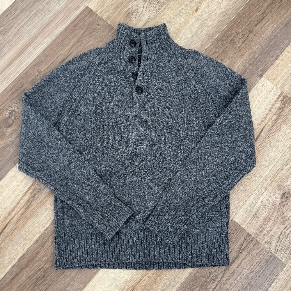 Banana Republic Men's sweater